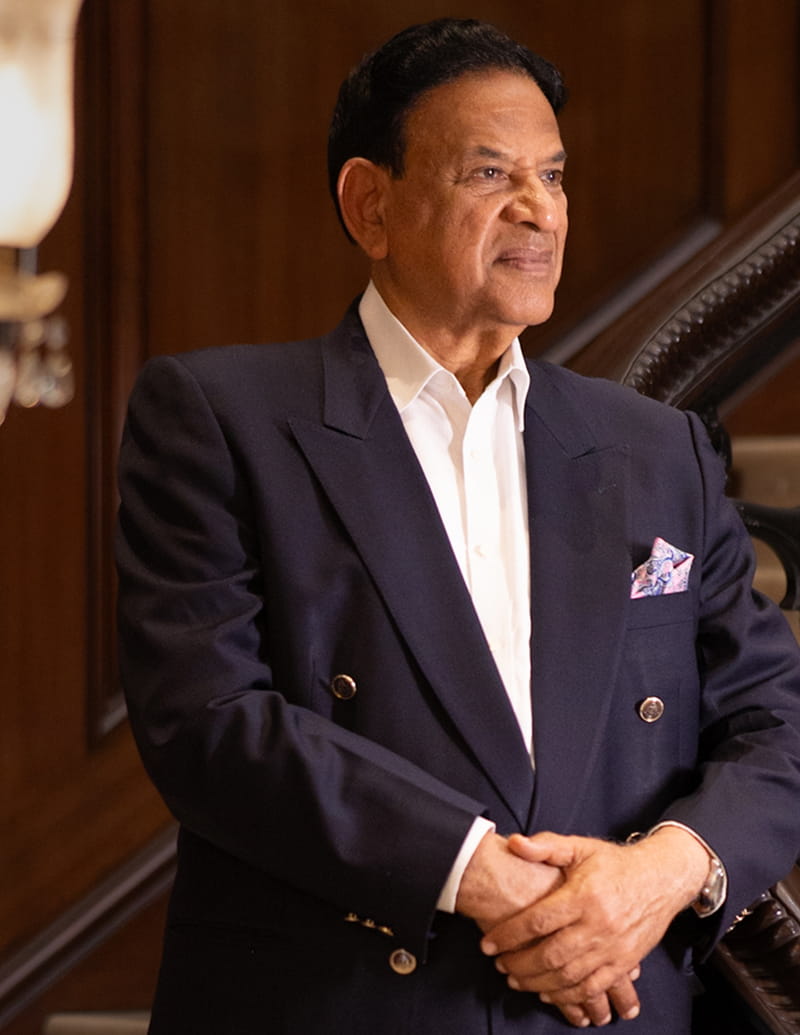 Mr. Vinay Kothari, Chairman & Founder